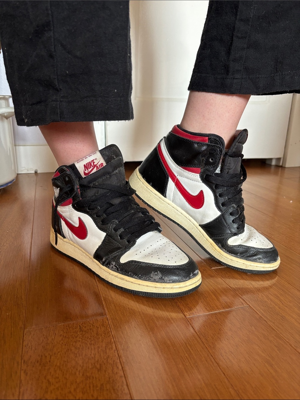Nike Air Jordan 1 Retro High OG Black/Gym Red-White-Sail